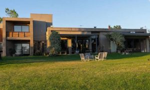 Finca La Azul Un Refugio de Confort y Naturaleza en Mendoza