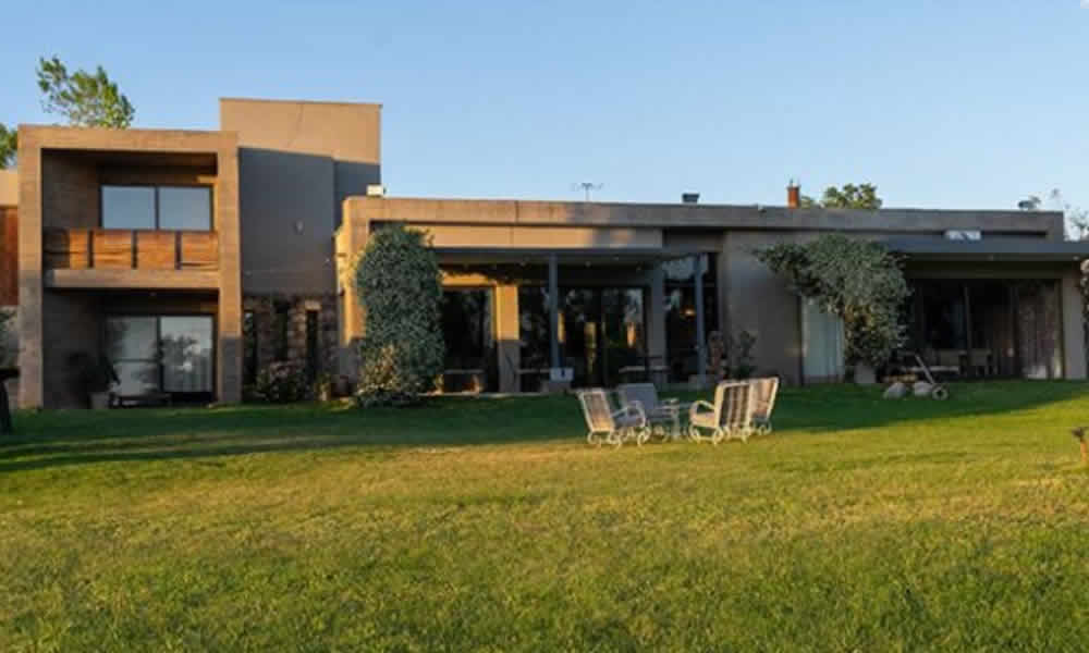 Finca La Azul Un Refugio de Confort y Naturaleza en Mendoza